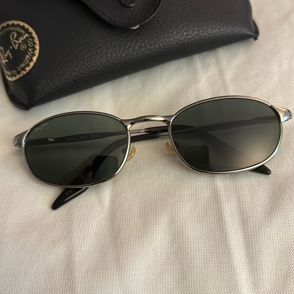 Vintage Ray Bans (approx 2000s)
